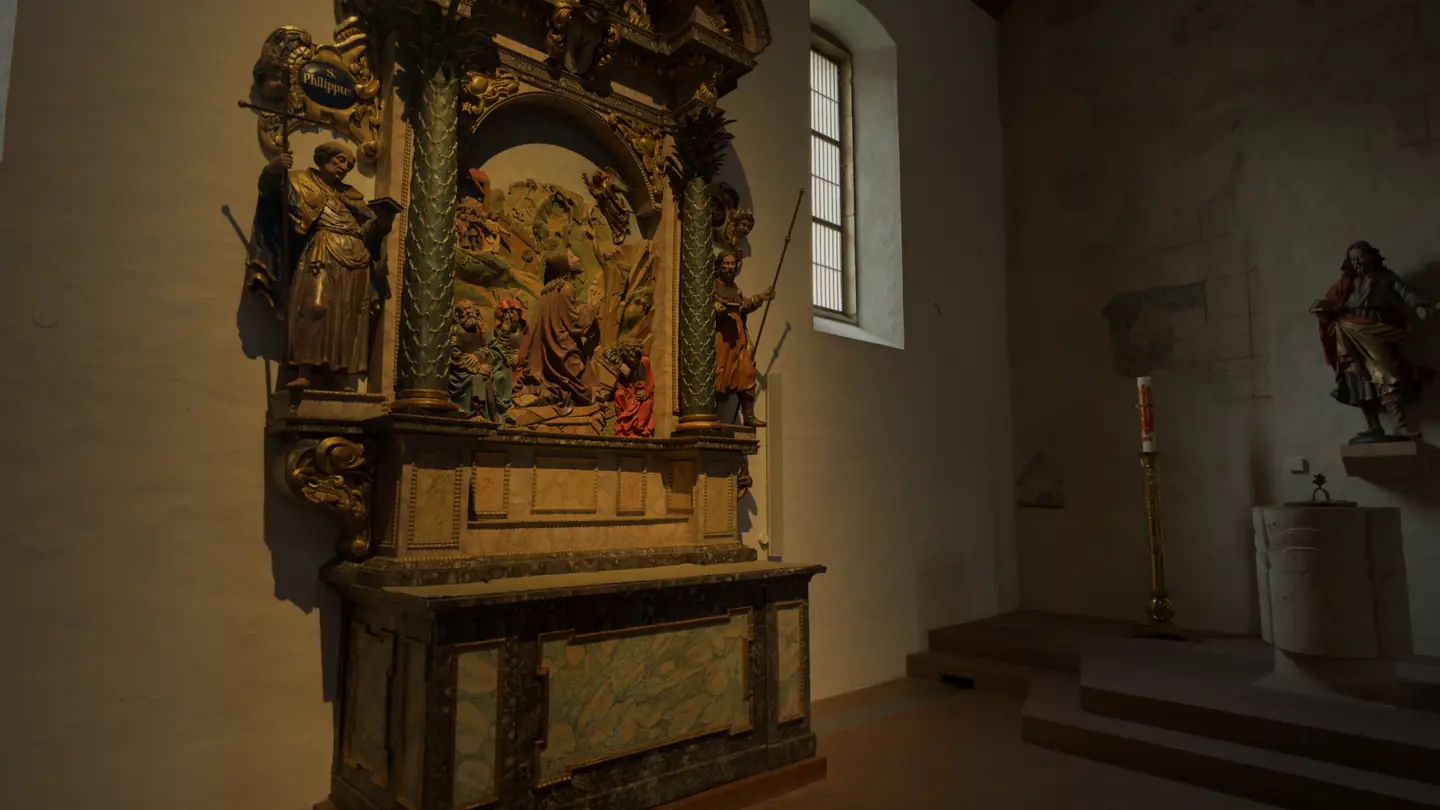 The Mount of Olives altar in a side aisle of St. Moriz, a carved and gilded side altar